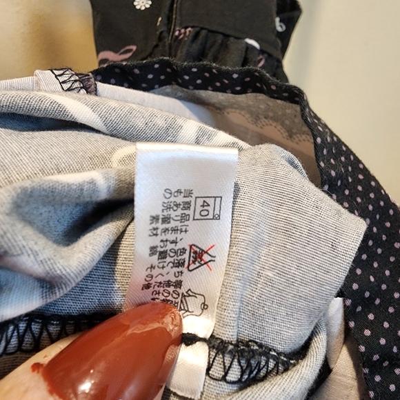 BODY LINE Girls Black Musical Note Suspender Skirt Size 40 - Picture 9 of 12